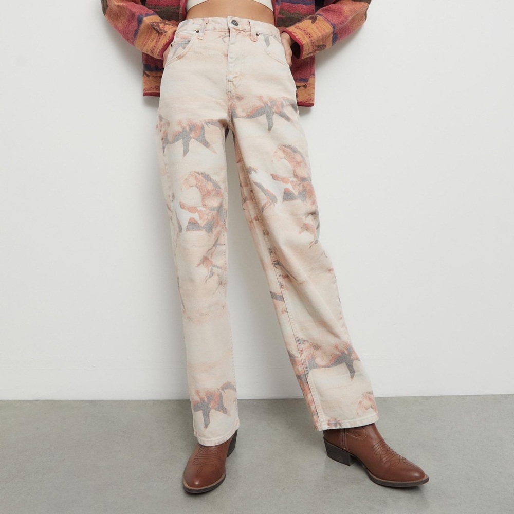 Urban Outfitters BDG horse high-rise baggy boyfriend jeans - Size 25
